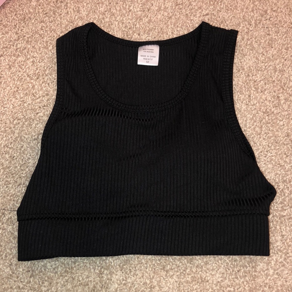 Black sports bra